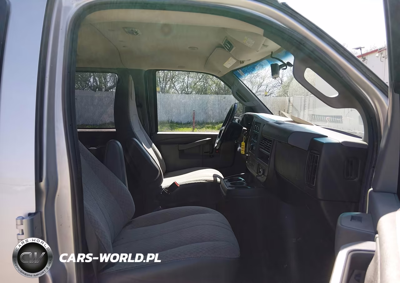 2019 Chevrolet Express 2500 Ls VIN:1GAWGEFG9K1340728 - 5