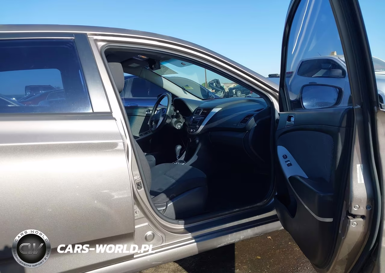 2014 Hyundai Accent Gs VIN:KMHCT5AE7EU165860 - 5