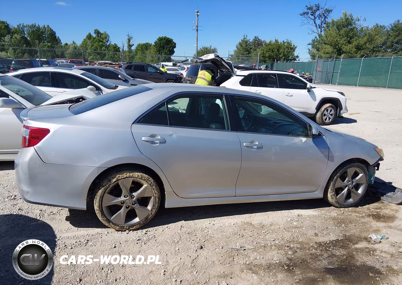 2014 Toyota Camry VIN:4T1B1FK6EU317850 - 14