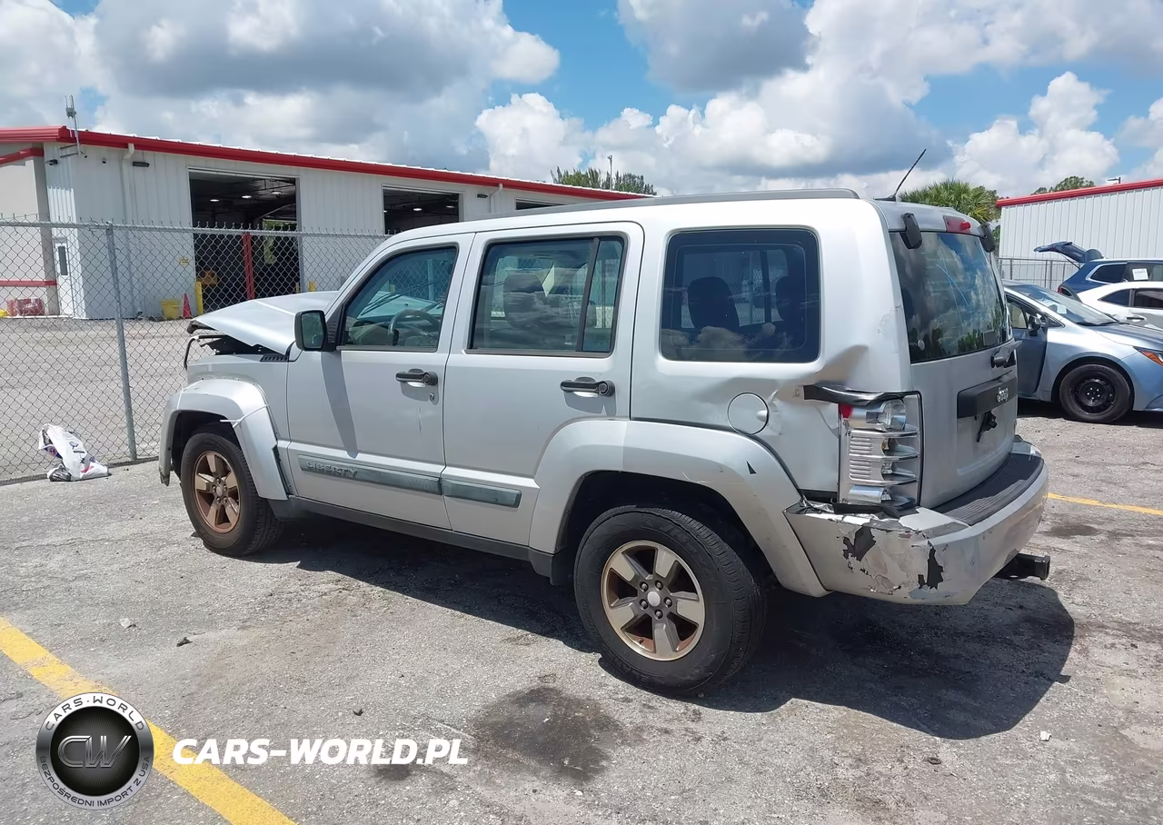 2008 Jeep Liberty Sport VIN:1J8GP28K68W273764 - 3