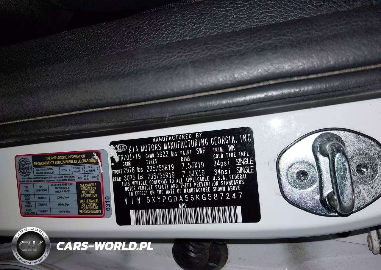 2019 Kia Sorento 3.3L S VIN:5XYPGDA56KG587247 - 9