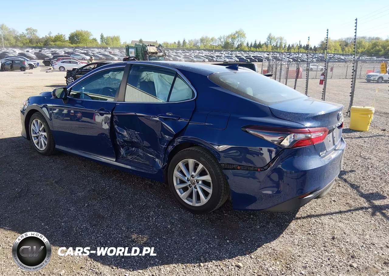 2023 Toyota Camry Le VIN:4T1R11AK5PU113922 - 3