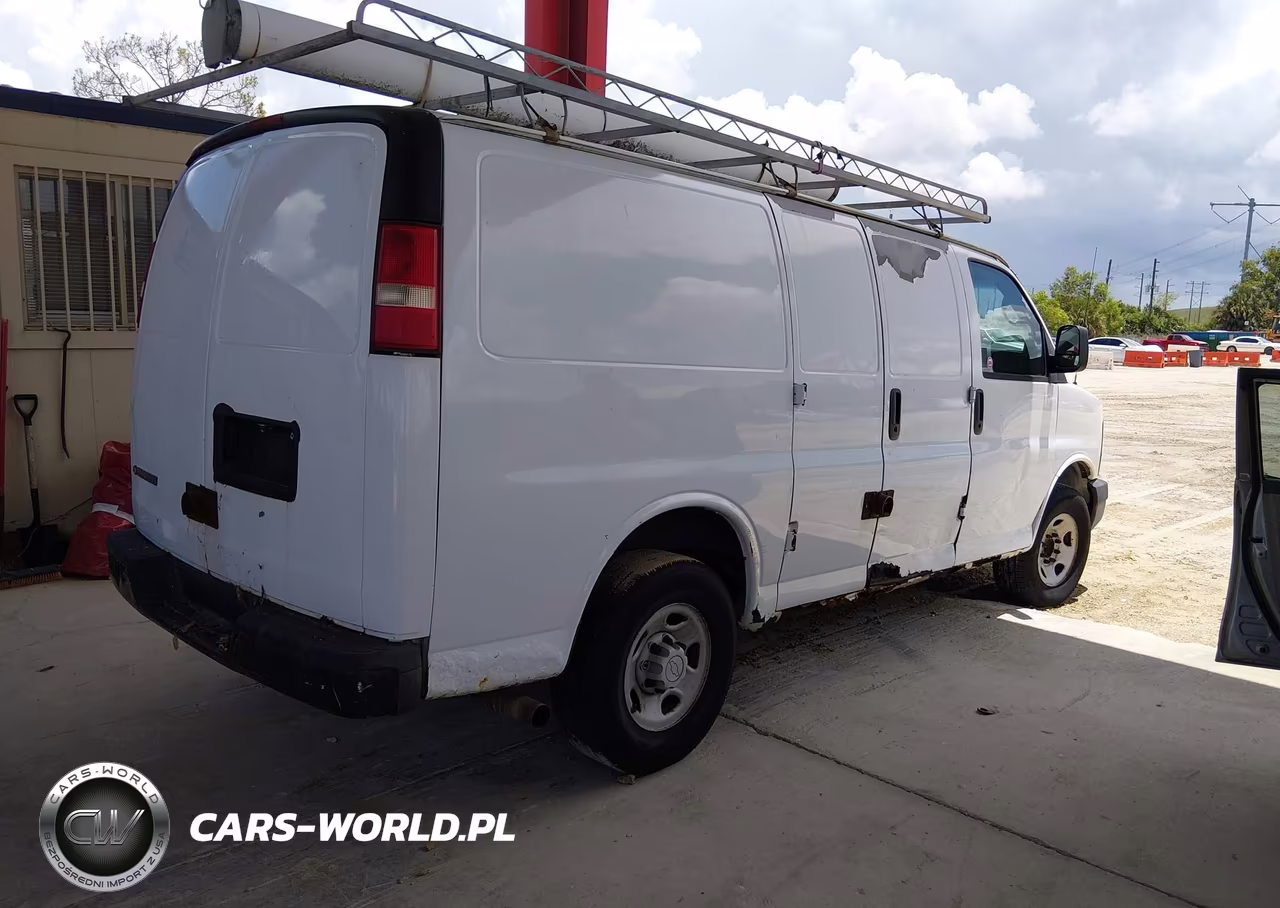 2008 Chevrolet Express Work Van VIN:1GCHG35K881195068 - 4