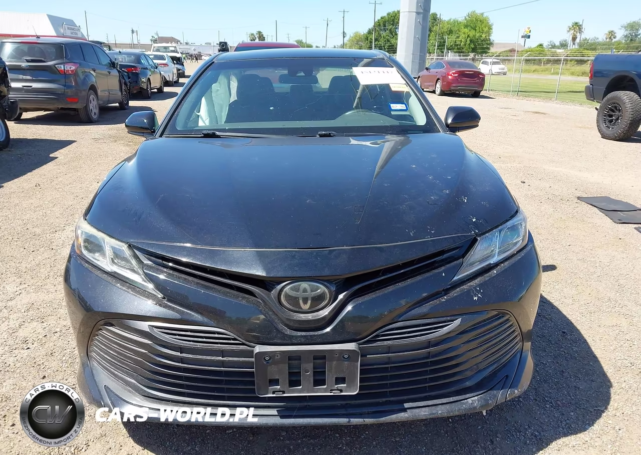 2019 Toyota Camry L VIN:4T1B11HK4KU796583 - 12