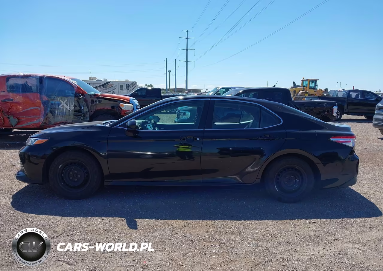 2019 Toyota Camry L VIN:4T1B11HK4KU796583 - 14