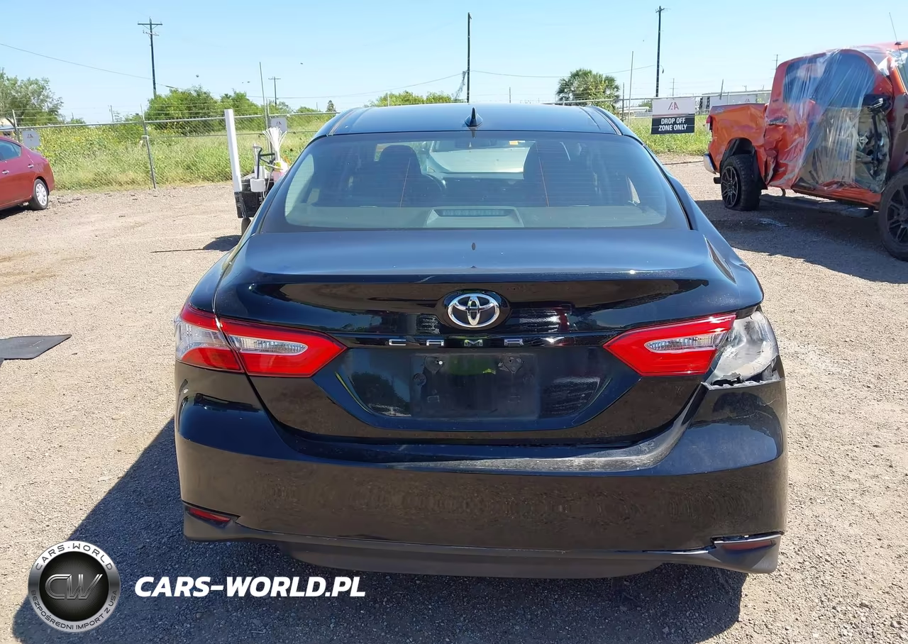 2019 Toyota Camry L VIN:4T1B11HK4KU796583 - 16