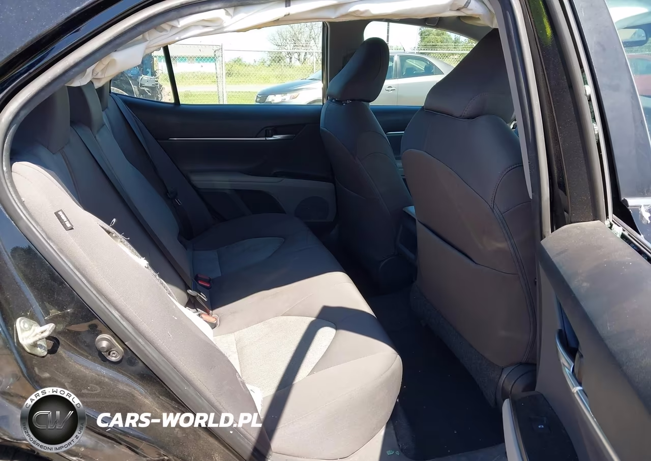 2019 Toyota Camry L VIN:4T1B11HK4KU796583 - 8