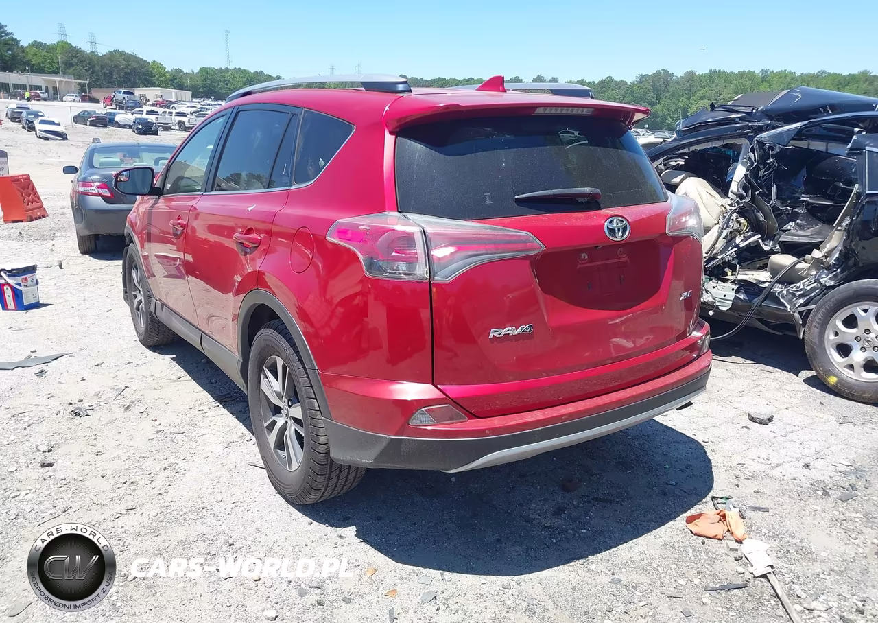 2017 Toyota Rav4 Xle VIN:JTMWFREV7HJ120885 - 3