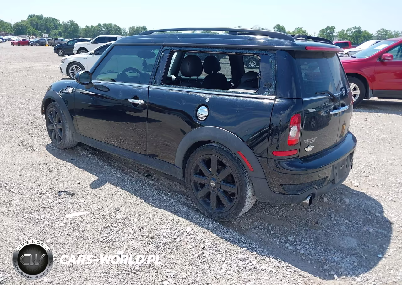 2010 Mini Cooper S Clubman VIN:WMWMM3C56ATP76113 - 3