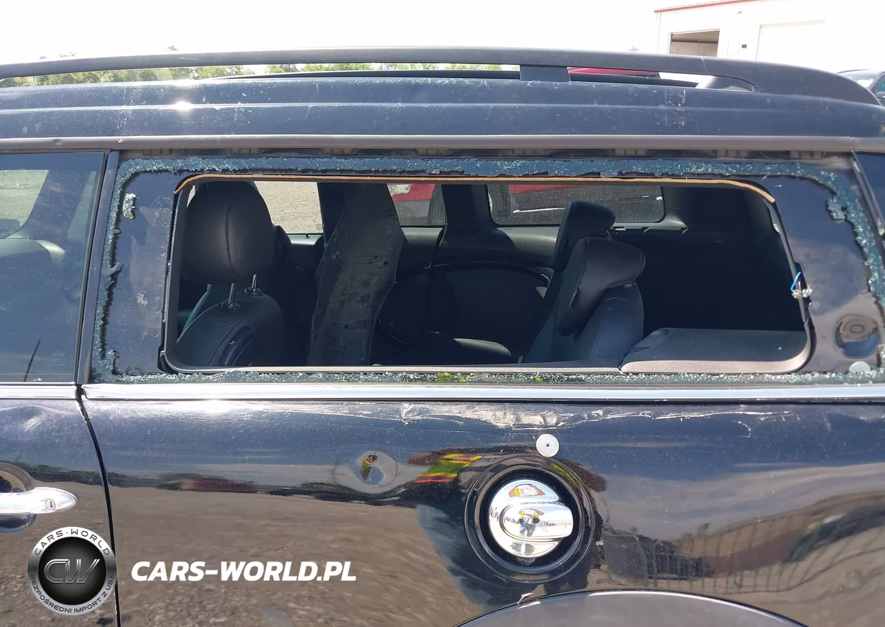 2010 Mini Cooper S Clubman VIN:WMWMM3C56ATP76113 - 6