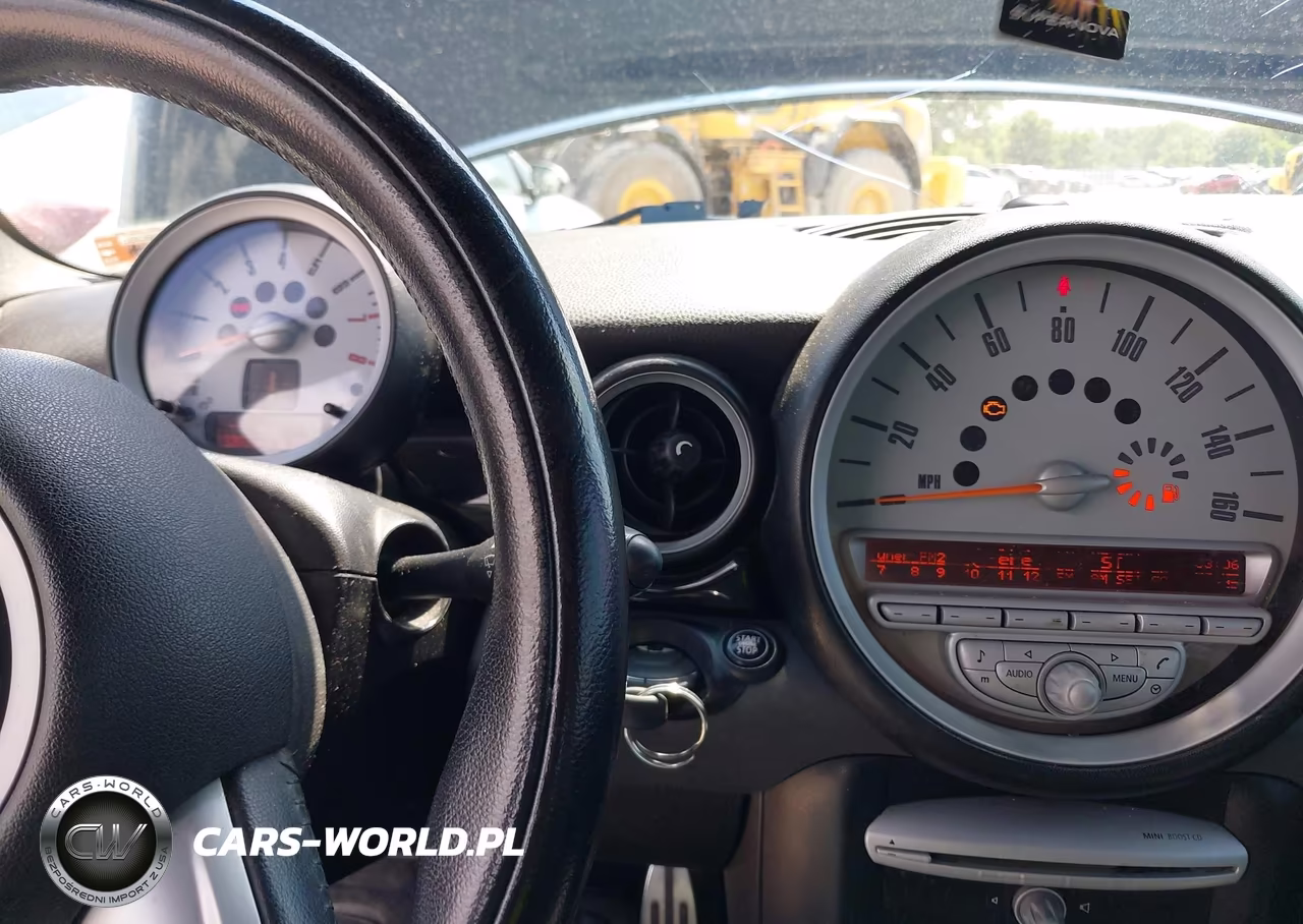 2010 Mini Cooper S Clubman VIN:WMWMM3C56ATP76113 - 7