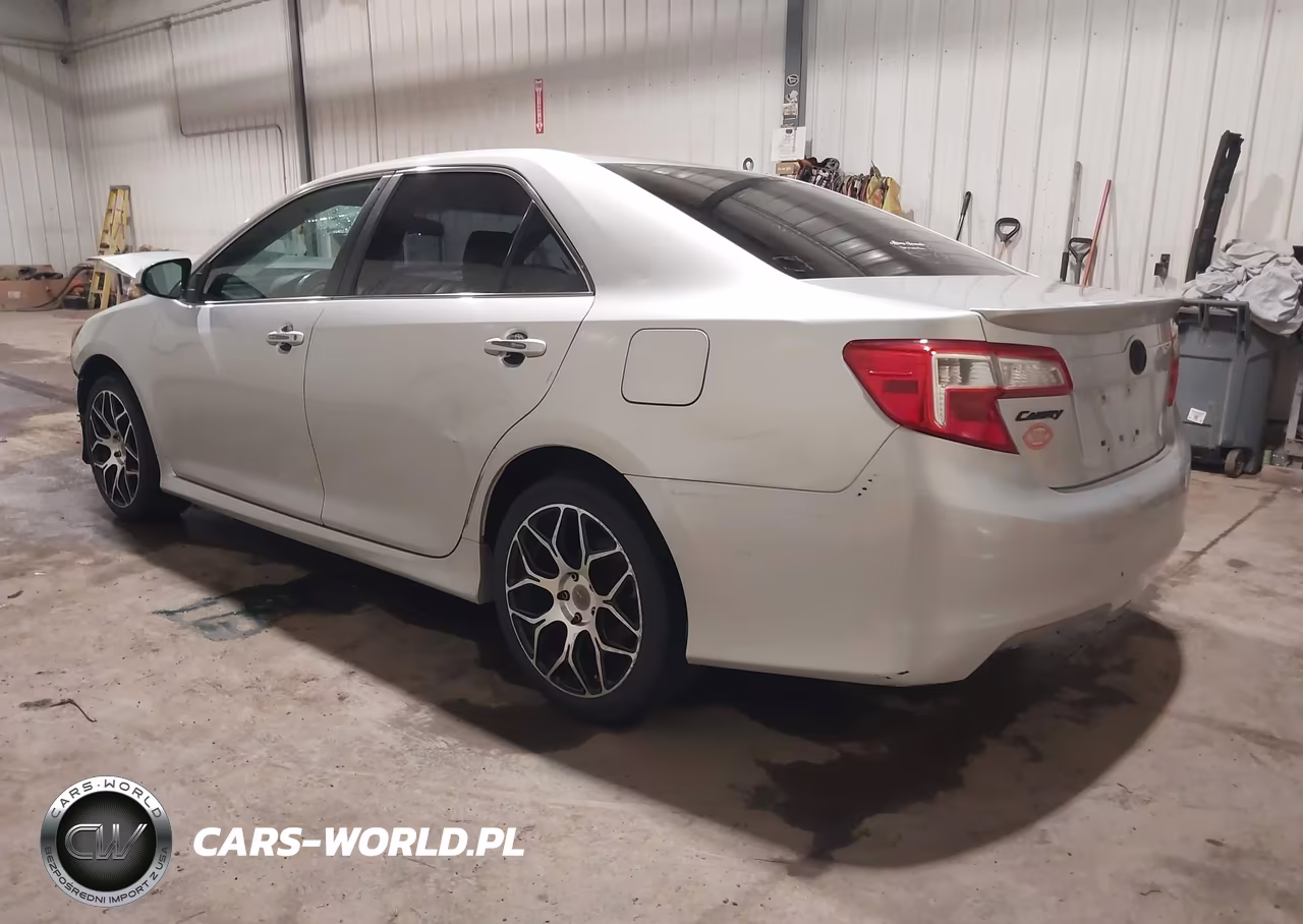 2013 Toyota Camry Se VIN:4T1BF1FK6DU270690 - 3