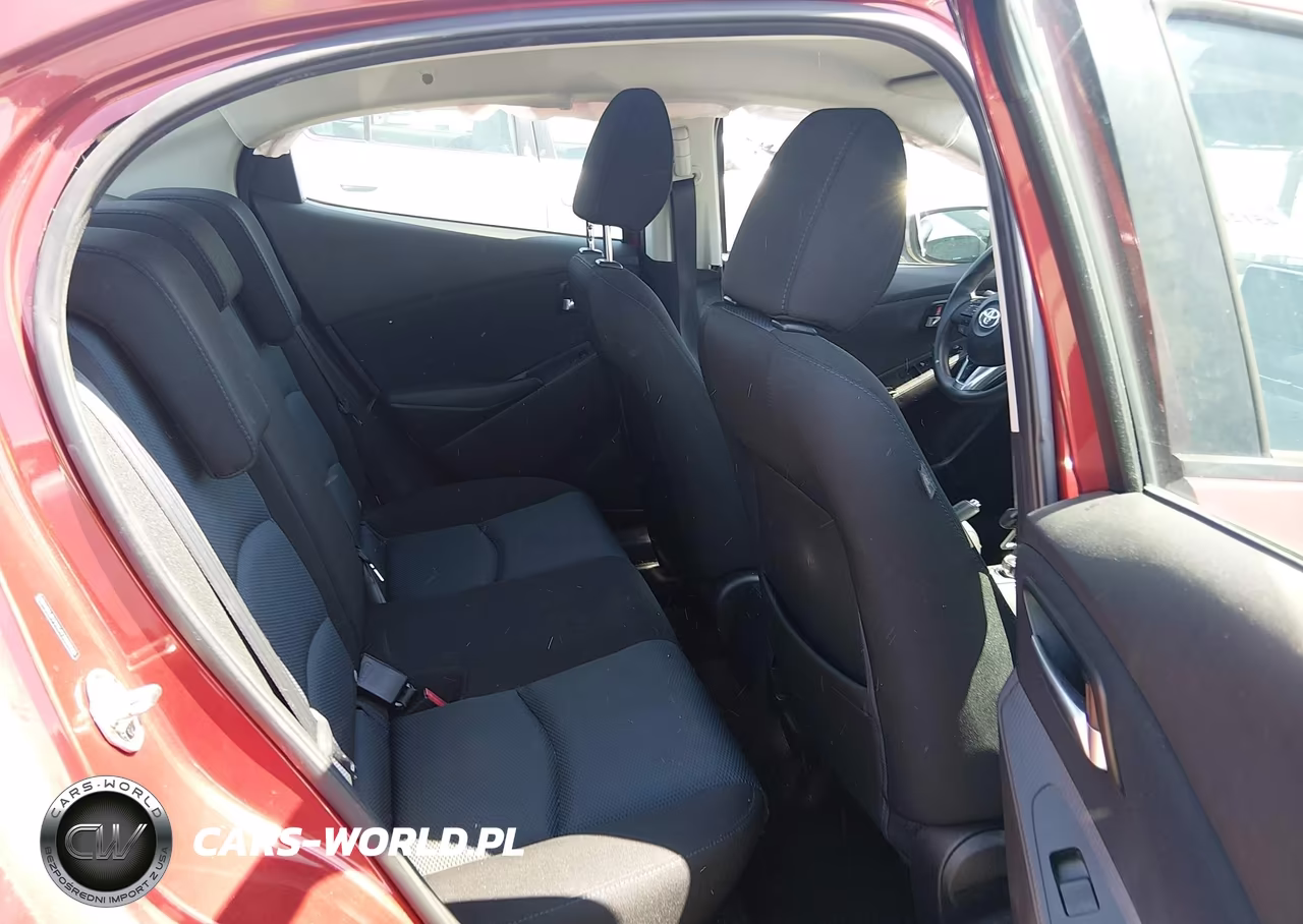 2018 Toyota Yaris Ia VIN:3MYDLBYVXJY308595 - 8