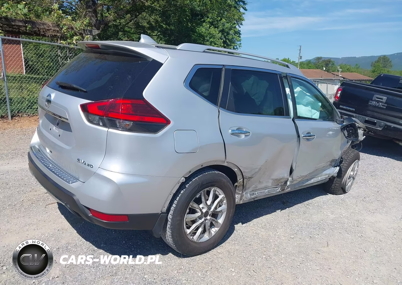2017 Nissan Rogue Sv VIN:KNMAT2MV6HP611683 - 4