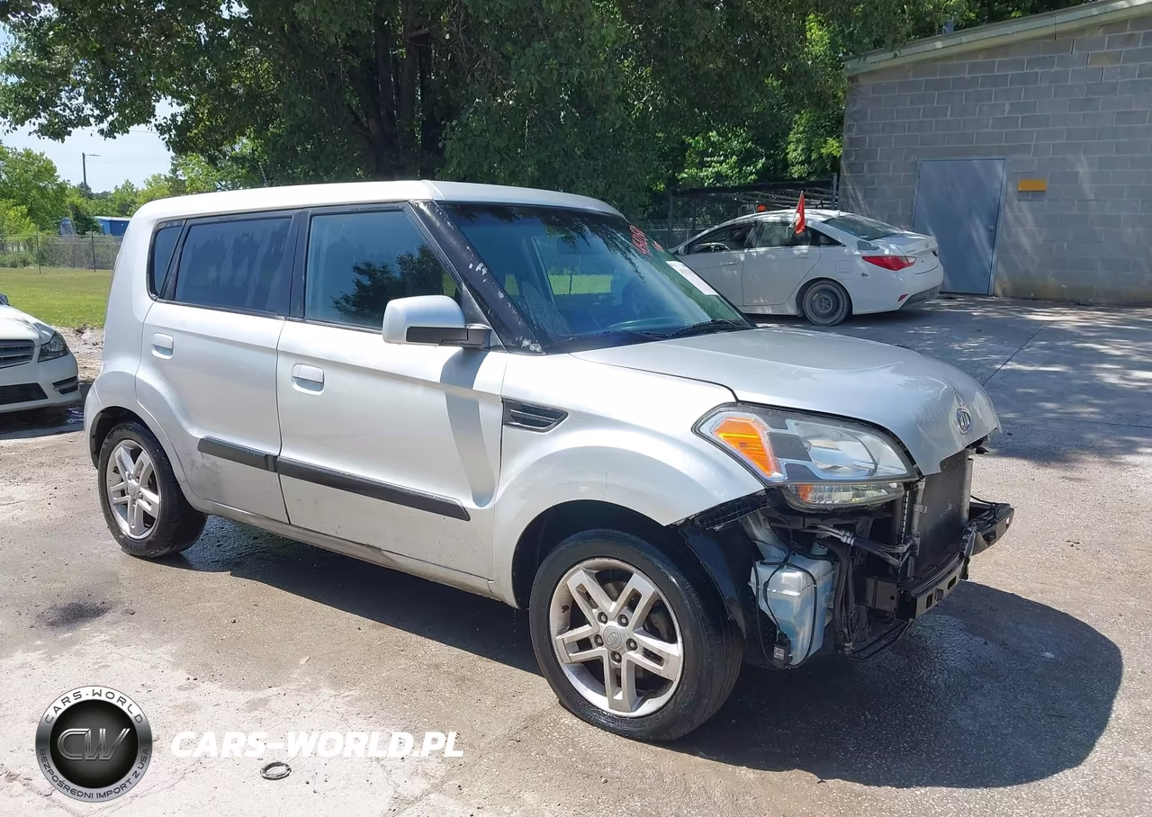 2010 Kia Soul +