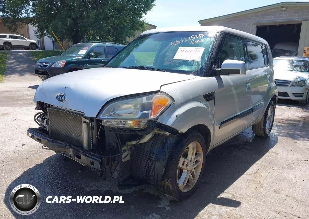 2010 Kia Soul + VIN:KNDJT2A26A7702128 - 2