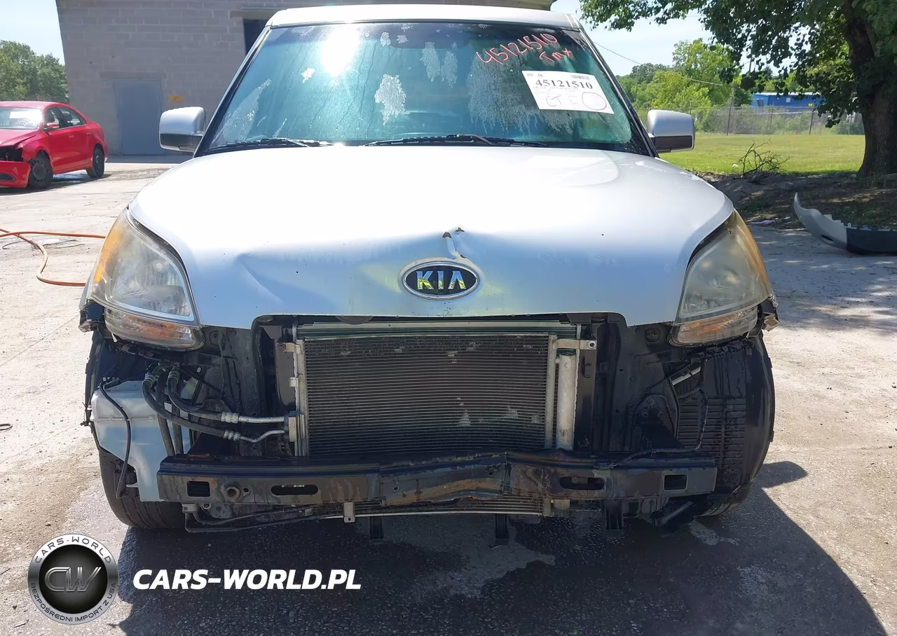 2010 Kia Soul + VIN:KNDJT2A26A7702128 - 6
