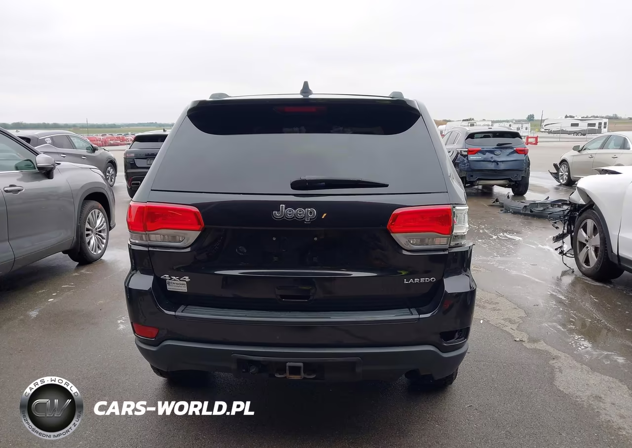 2014 Jeep Grand Cherokee Laredo VIN:1C4RJFAGXEC142834 - 17
