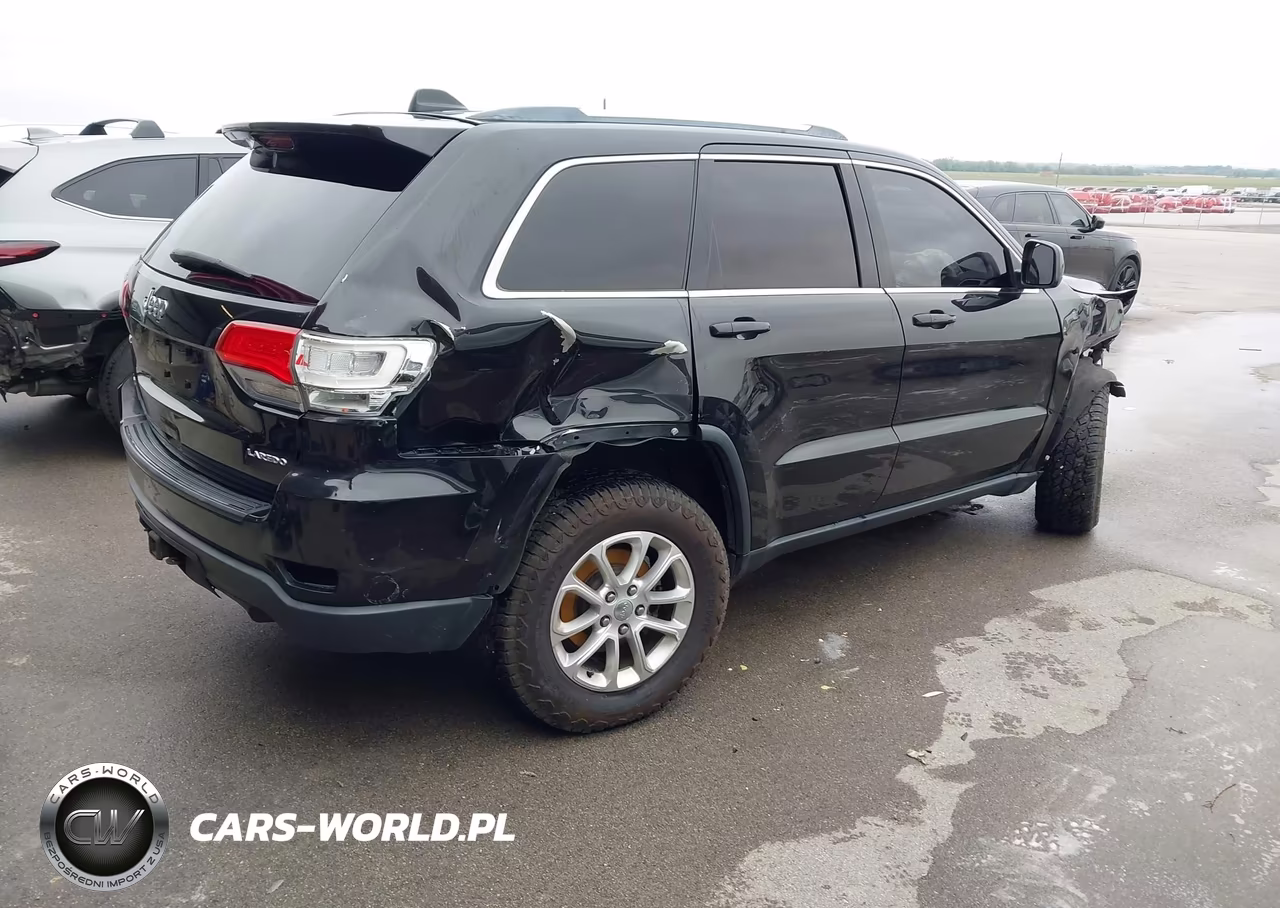 2014 Jeep Grand Cherokee Laredo VIN:1C4RJFAGXEC142834 - 4