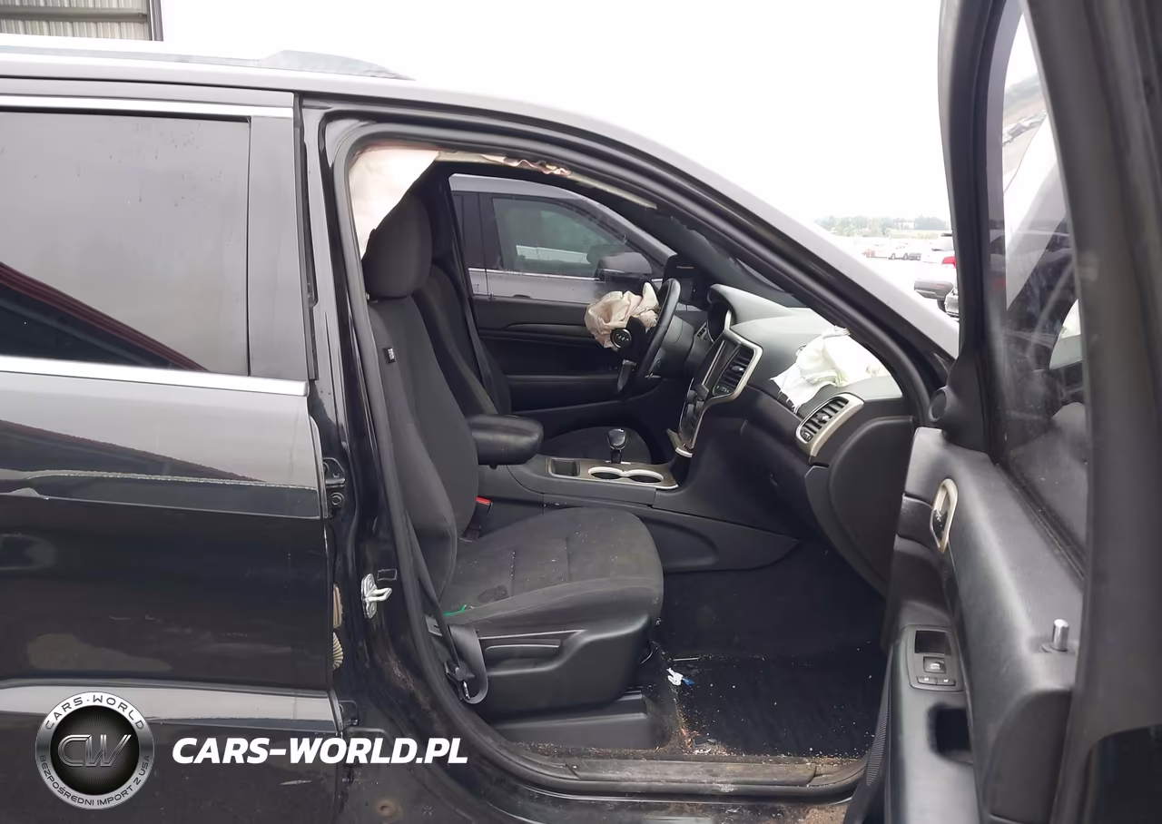 2014 Jeep Grand Cherokee Laredo VIN:1C4RJFAGXEC142834 - 5