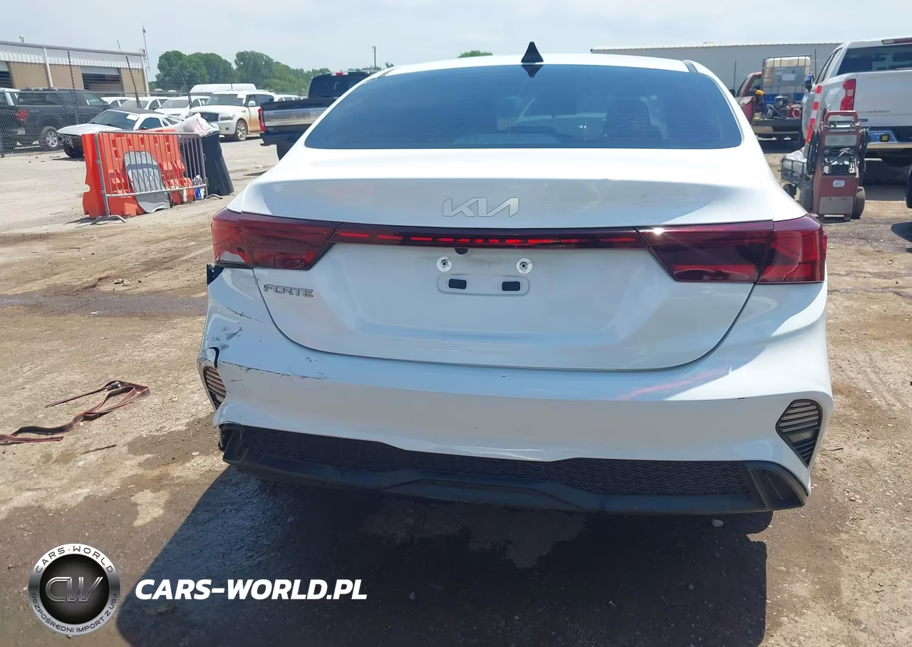 2023 Kia Forte Lxs VIN:3KPF24AD9PE669236 - 16