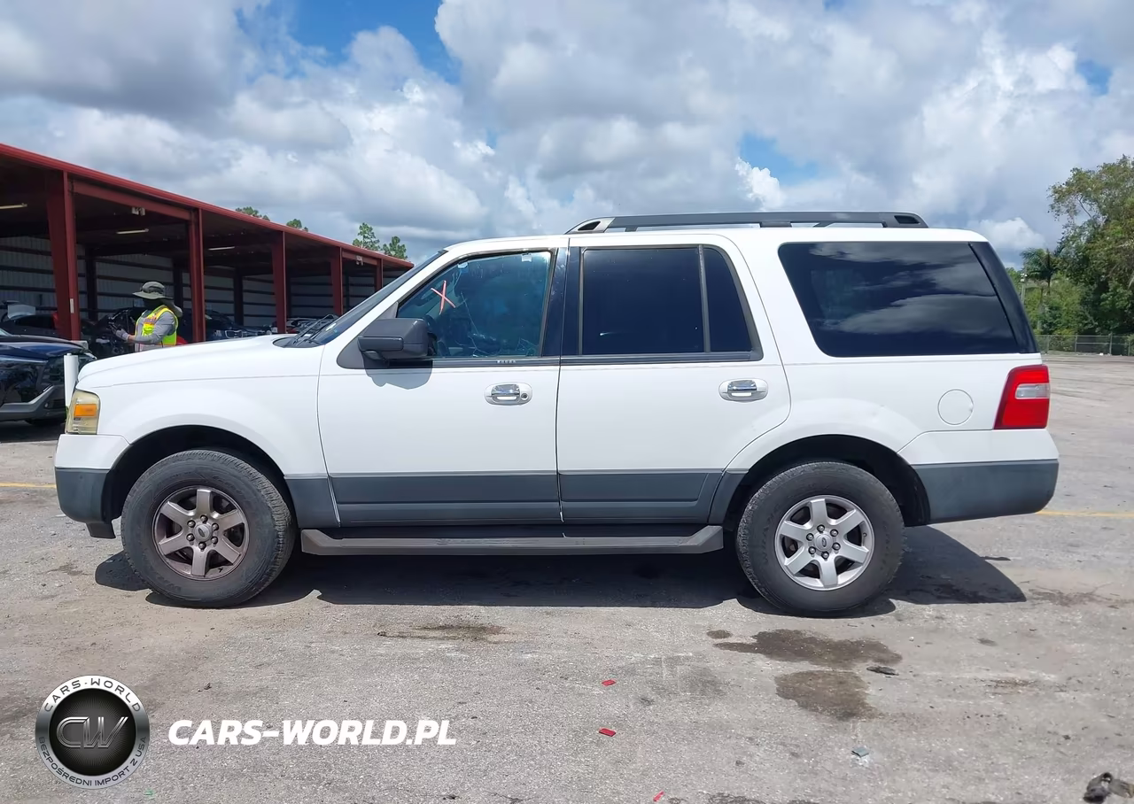 2011 Ford Expedition Xl VIN:1FMJU1G51BEF37803 - 14
