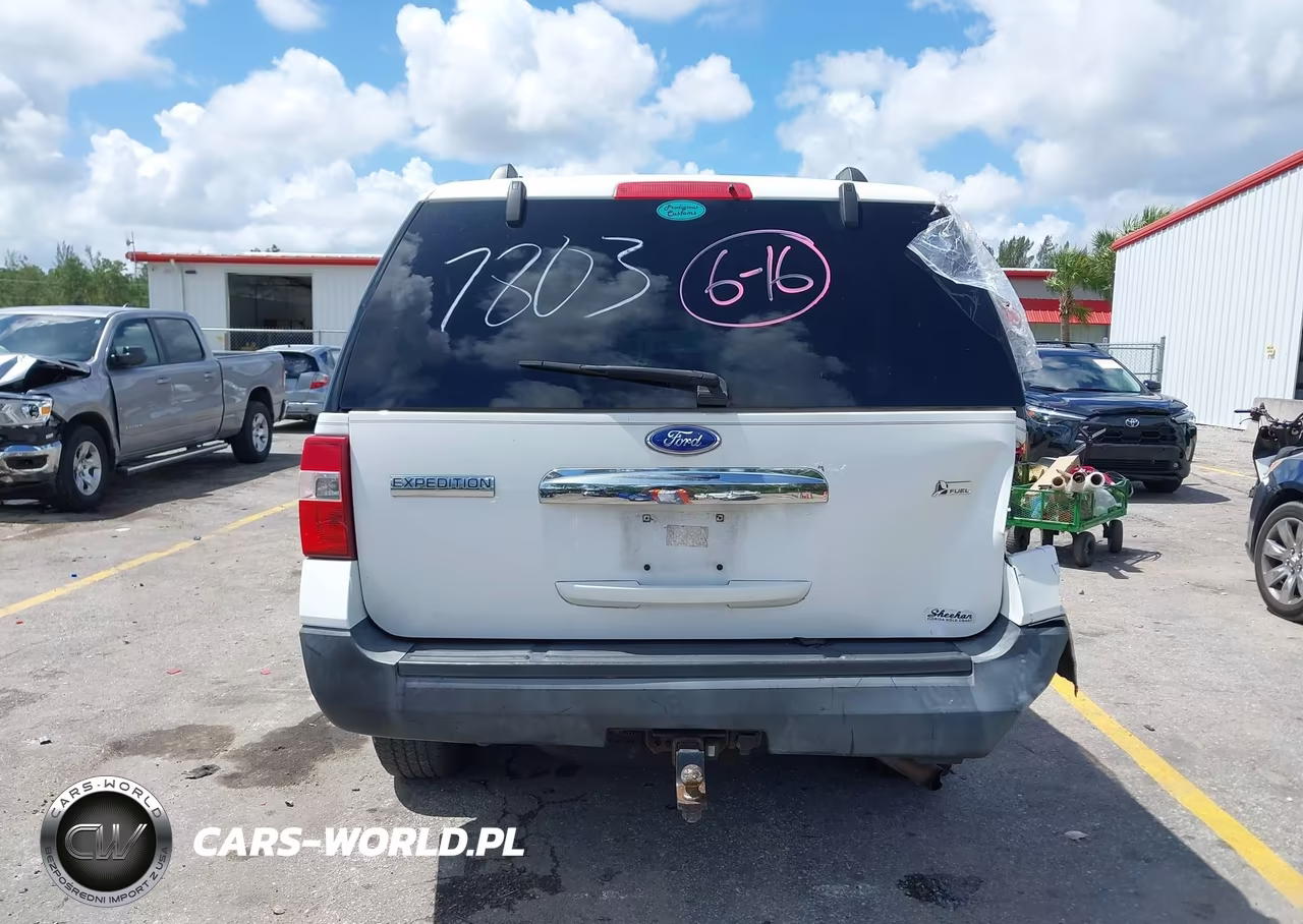 2011 Ford Expedition Xl VIN:1FMJU1G51BEF37803 - 16