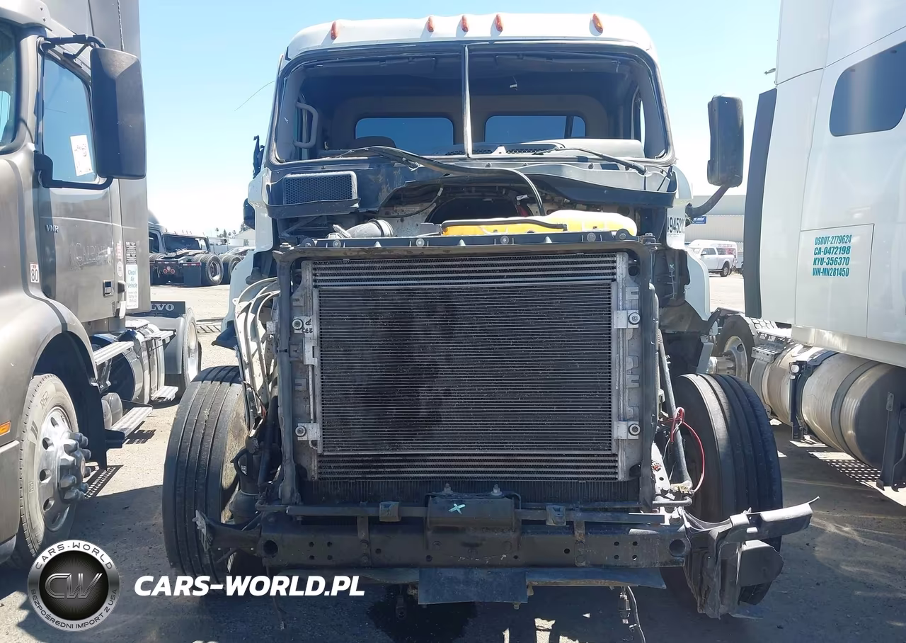 2017 Freightliner Cascadia 125 VIN:3AKJGEDV8HSJH0127 - 10