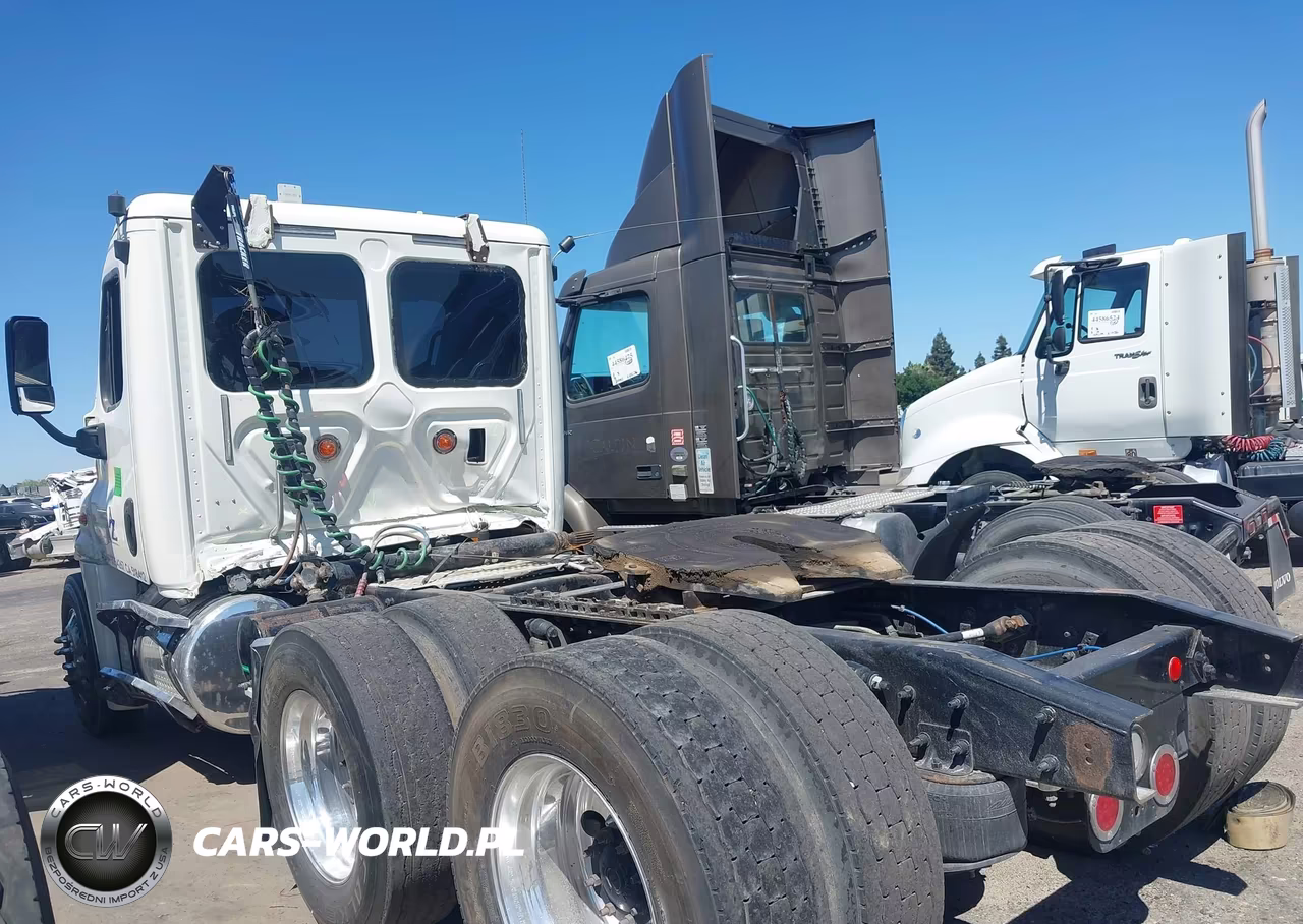 2017 Freightliner Cascadia 125 VIN:3AKJGEDV8HSJH0127 - 16