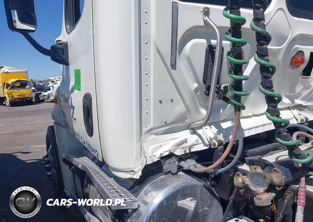 2017 Freightliner Cascadia 125 VIN:3AKJGEDV8HSJH0127 - 20
