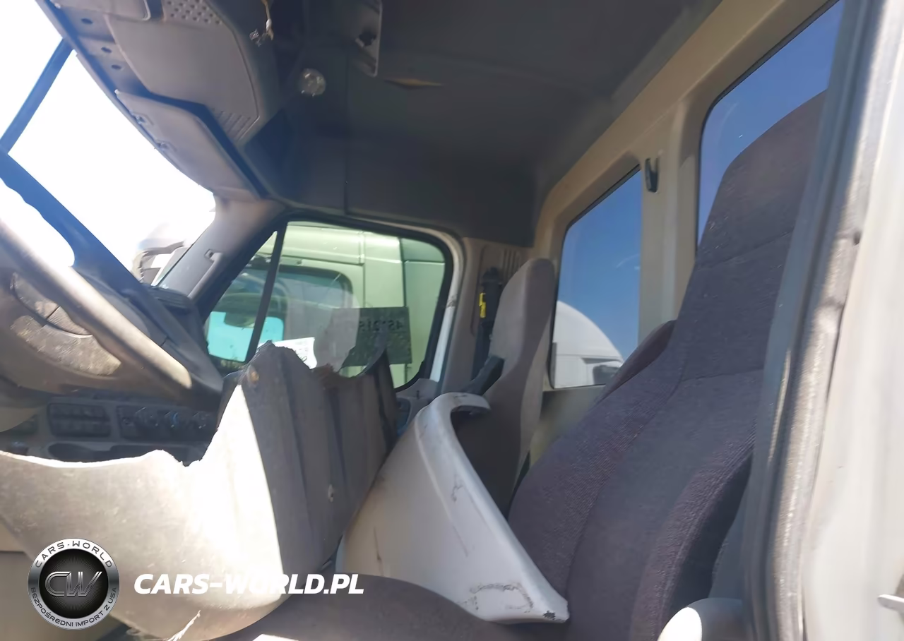 2017 Freightliner Cascadia 125 VIN:3AKJGEDV8HSJH0127 - 7