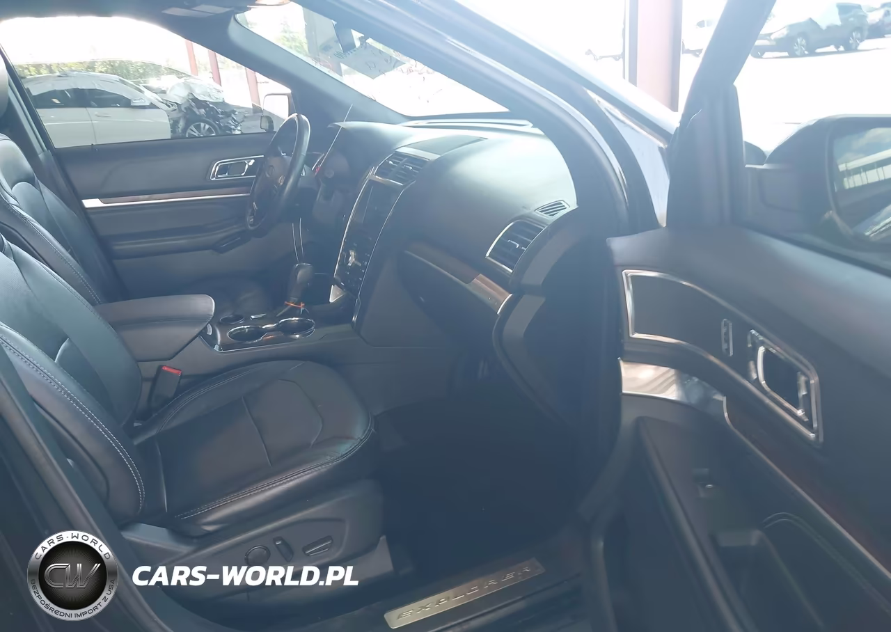 2019 Ford Explorer Limited VIN:1FM5K7F80KGB16374 - 5