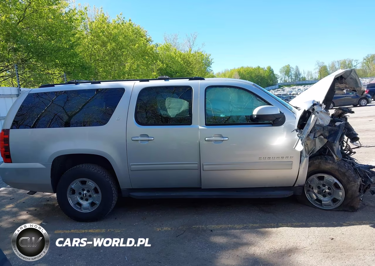 2012 Chevrolet Suburban 1500 Lt VIN:1GNSKJE70CR166315 - 13