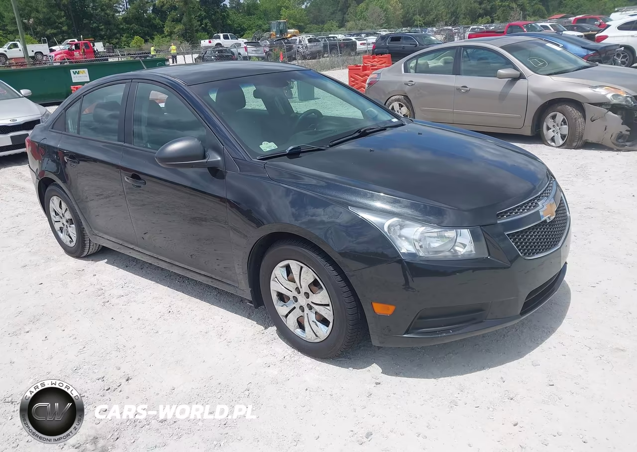 Główne zdjęcie 2013 Chevrolet Cruze Ls Auto