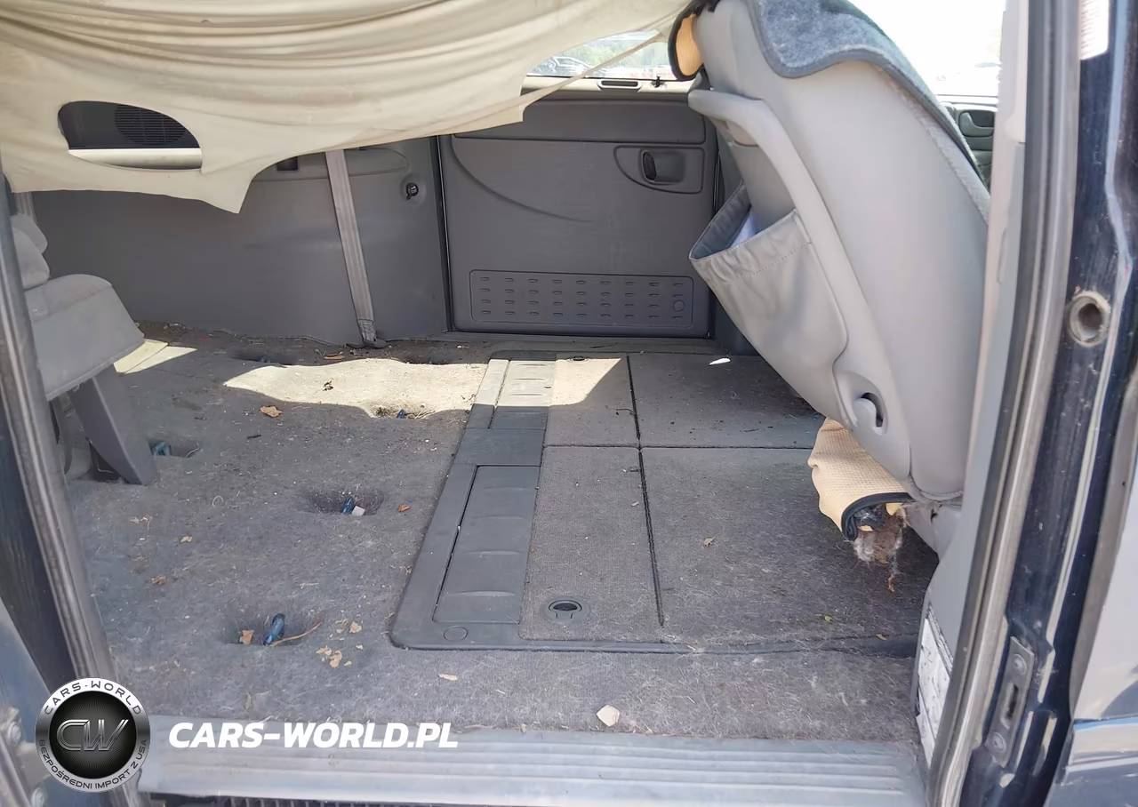 2005 Dodge Grand Caravan Sxt VIN:2D4GP44L85R411166 - 8