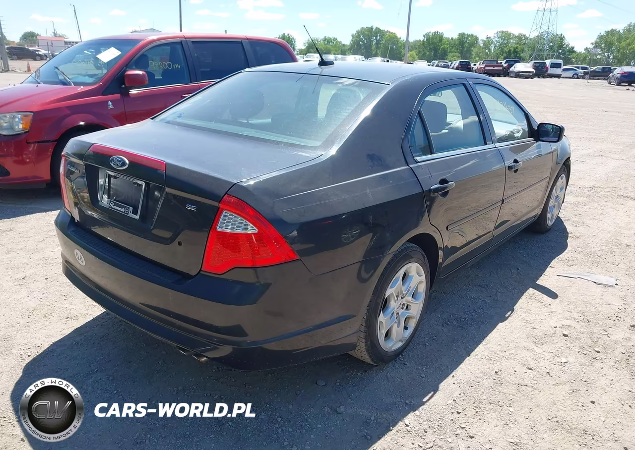 2011 Ford Fusion Se VIN:3FAHP0HA6BR112581 - 4