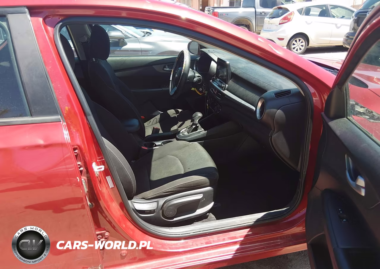2019 Kia Forte Lxs VIN:3KPF24AD3KE109396 - 5