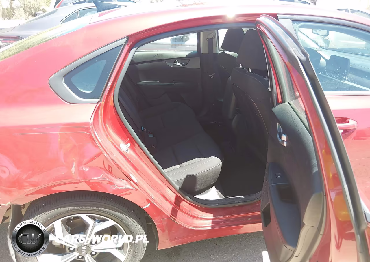 2019 Kia Forte Lxs VIN:3KPF24AD3KE109396 - 8