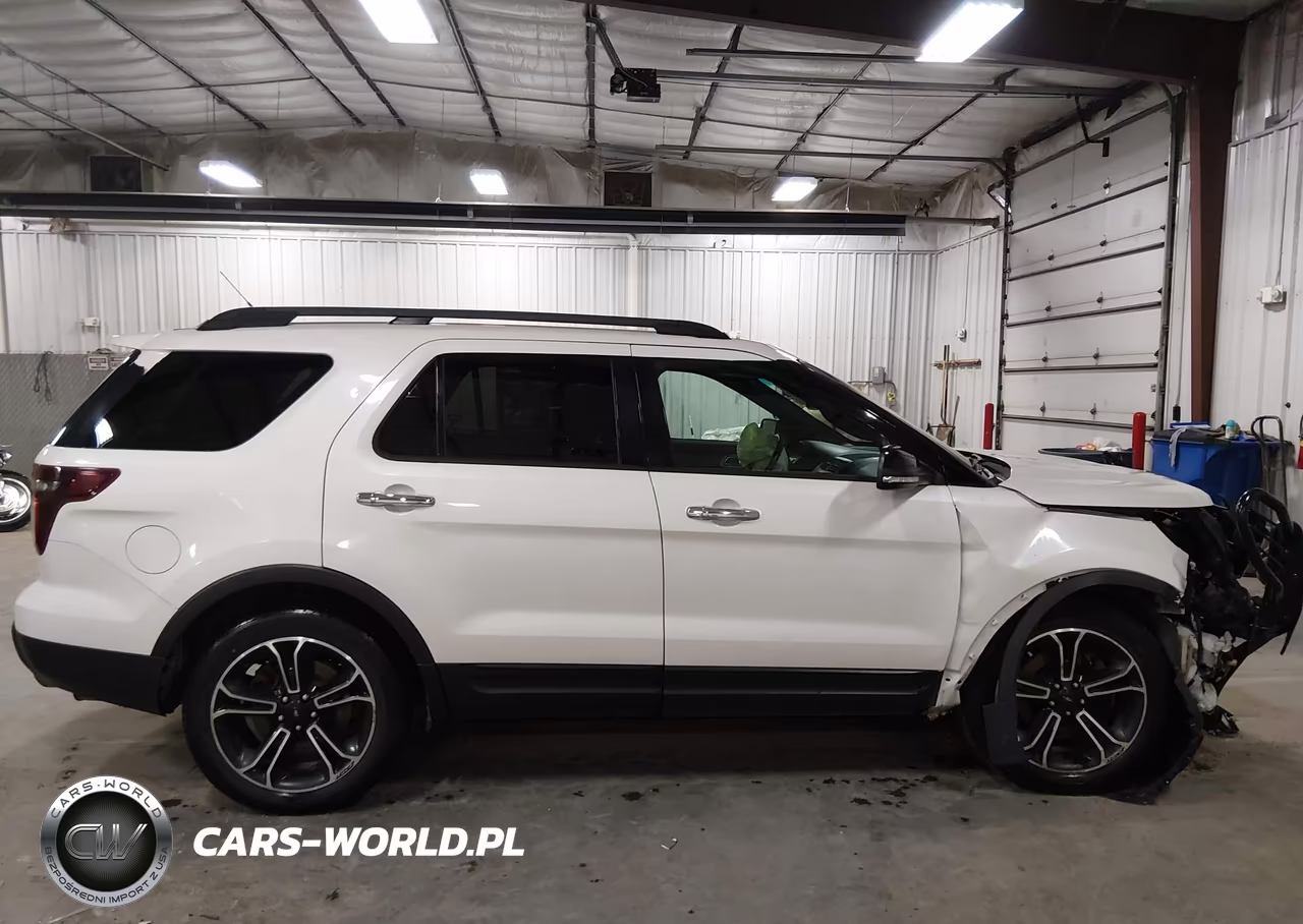 2014 Ford Explorer Sport VIN:1FM5K8GT7EGB57243 - 14