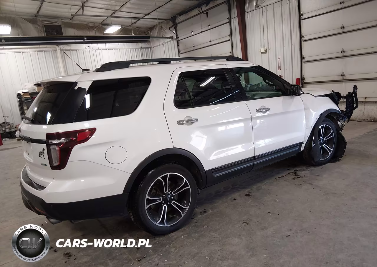 2014 Ford Explorer Sport VIN:1FM5K8GT7EGB57243 - 4