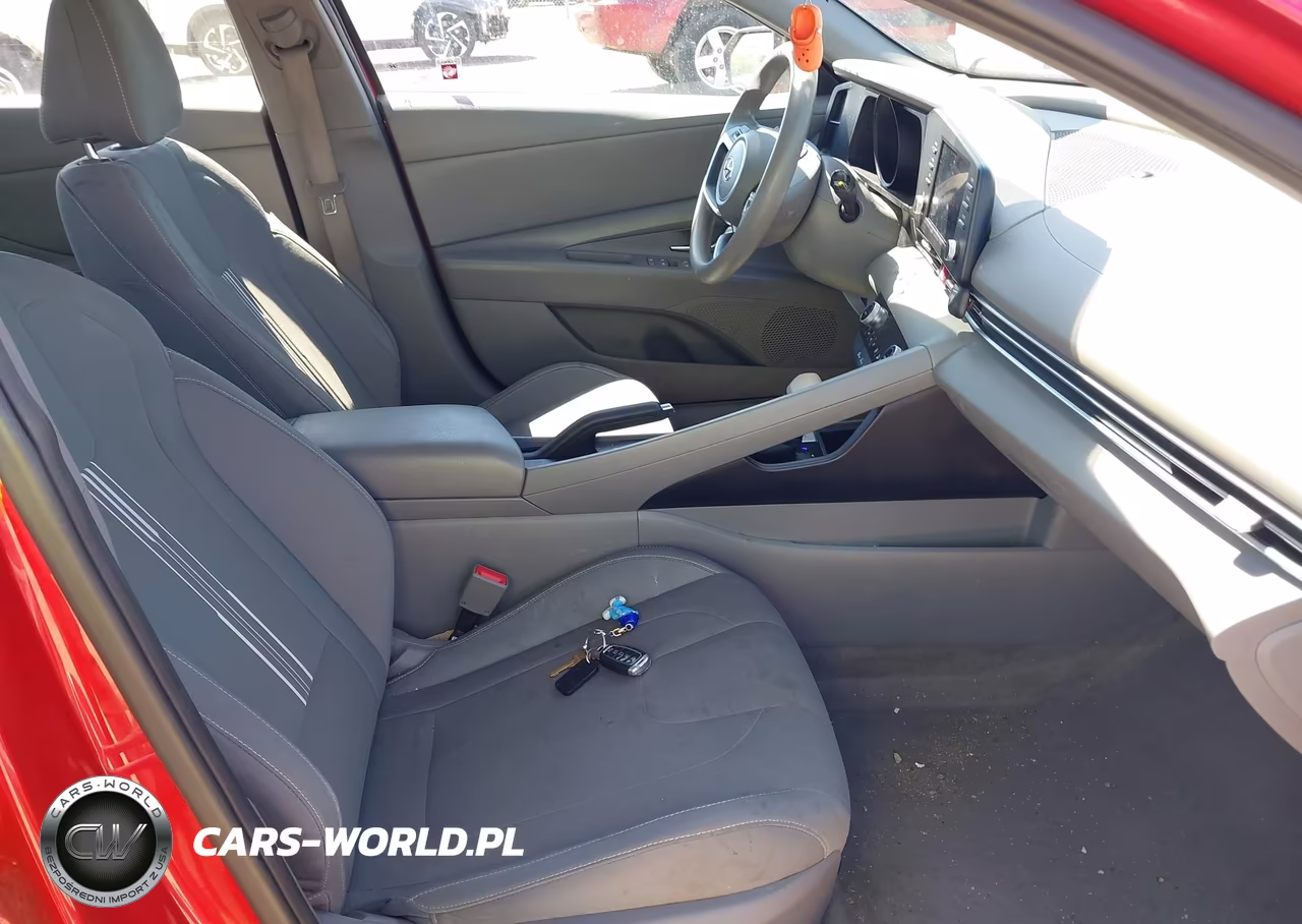 2021 Hyundai Elantra Sel VIN:5NPLM4AG4MH045505 - 5