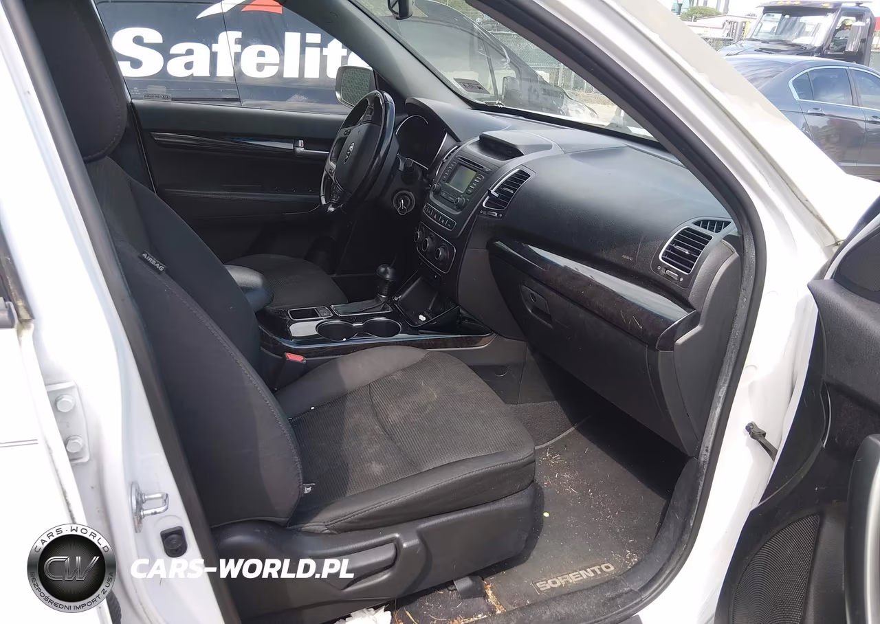2014 Kia Sorento Lx VIN:5XYKT4A69EG476758 - 5