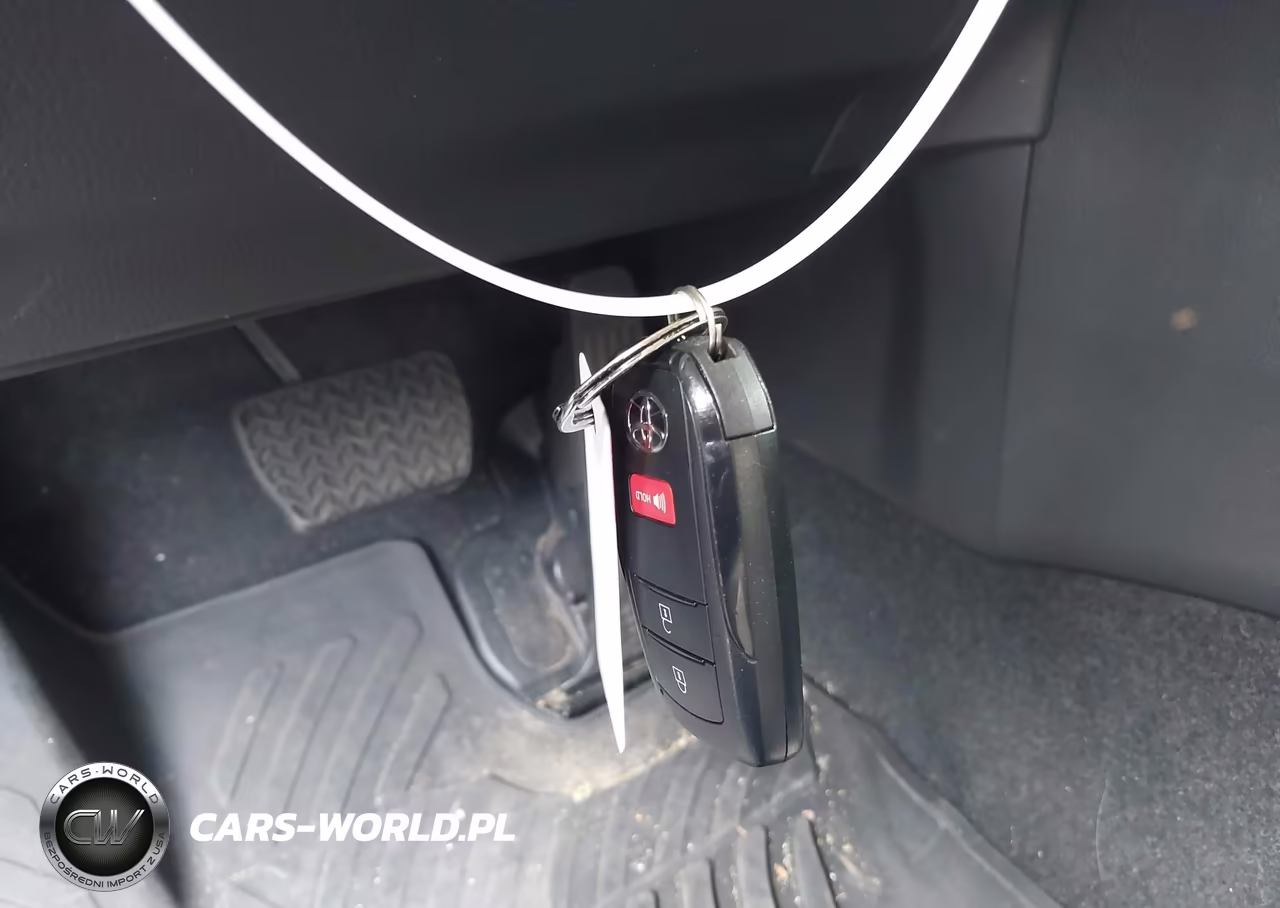 2023 Toyota Prius Prime Xse VIN:JTDACACU7P3003907 - 11