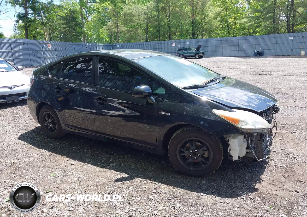 2013 Toyota Prius Four – zdjęcie 1 z 17