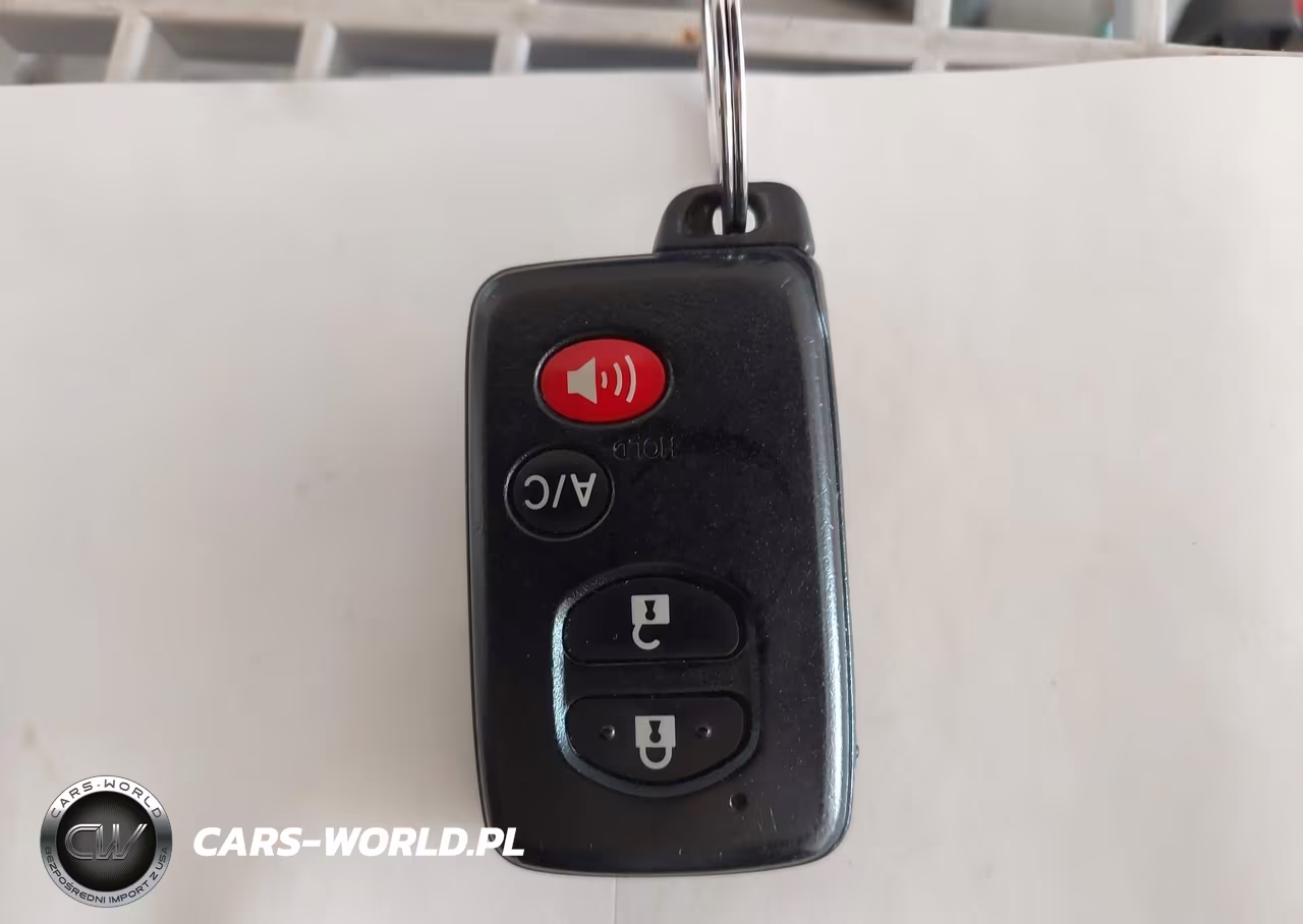 2013 Toyota Prius Four VIN:JTDKN3DU4D1710785 - 11