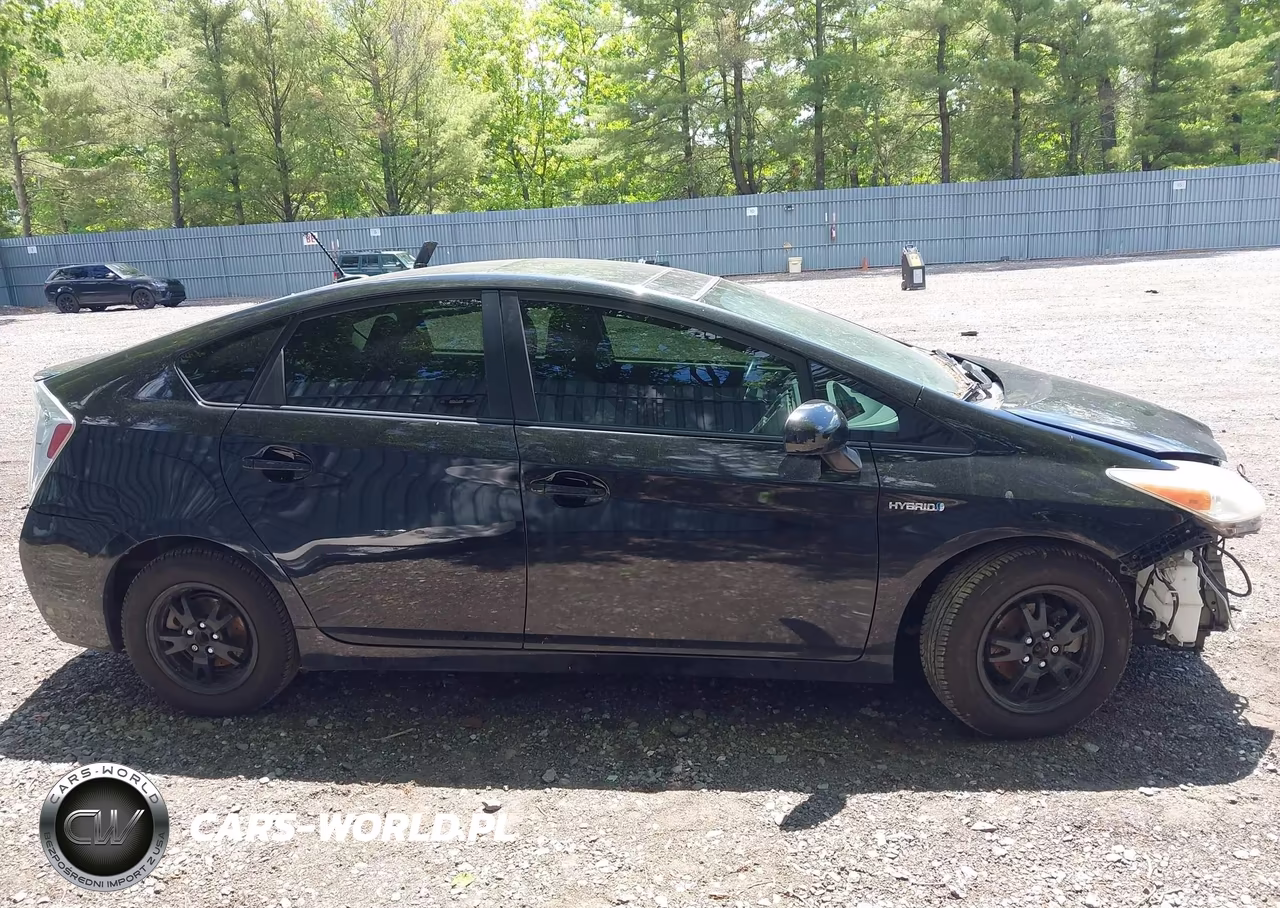 2013 Toyota Prius Four VIN:JTDKN3DU4D1710785 - 14