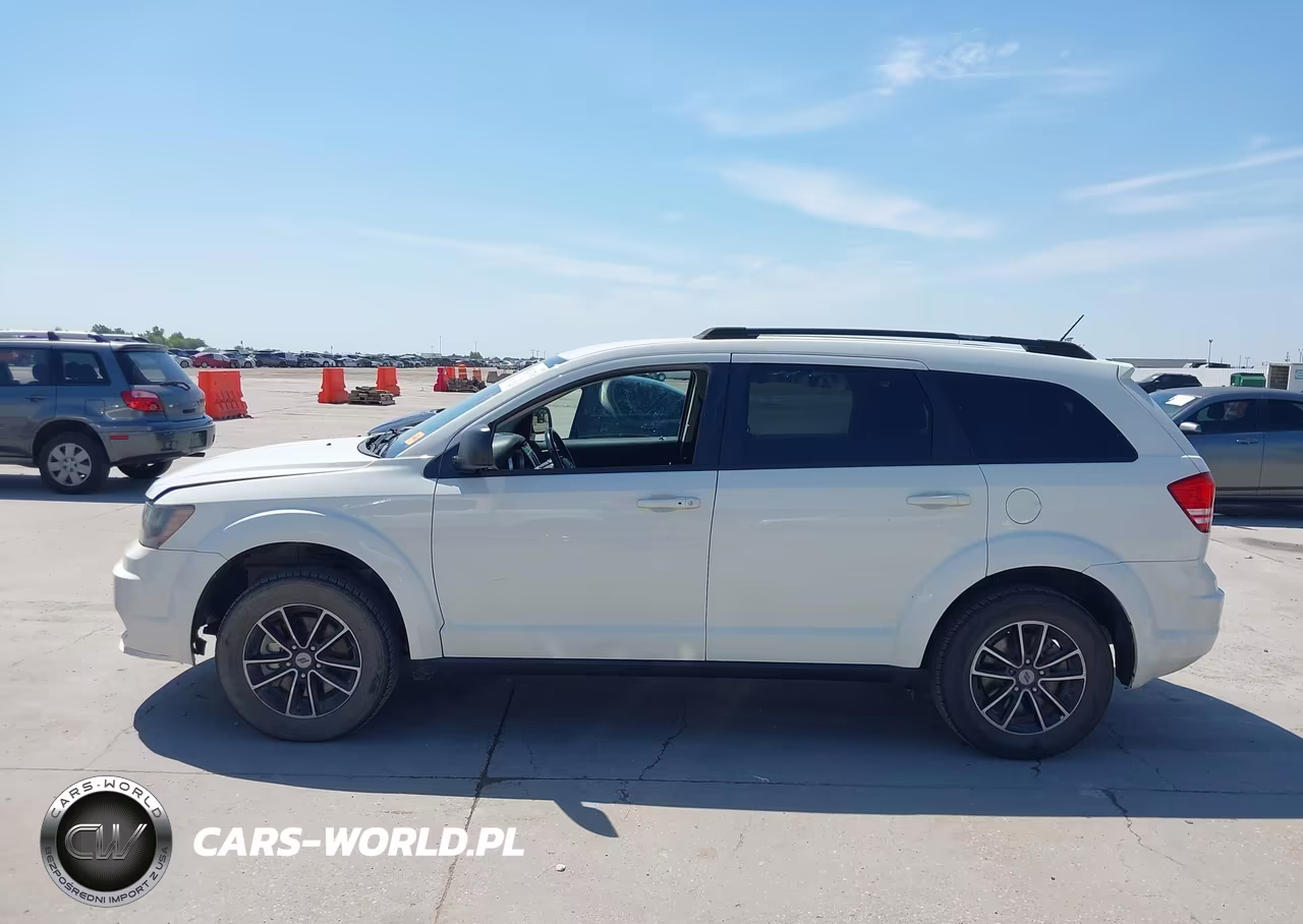 2018 Dodge Journey Se VIN:3C4PDCAB8JT386062 - 14