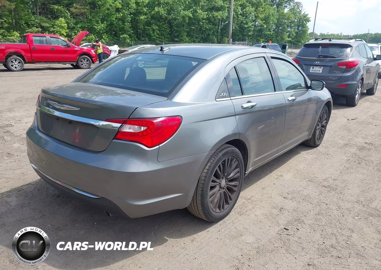 2012 Chrysler 200 Limited VIN:1C3CCBCG0CN315496 - 4