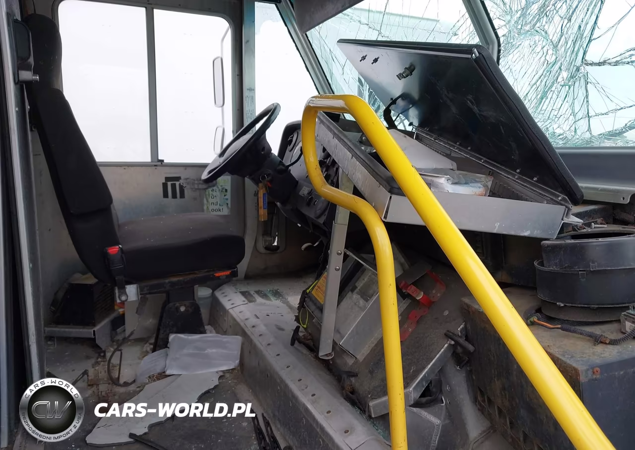 2018 Ford F-59 Commercial Stripped VIN:1F65F5KY5J0A18065 - 6
