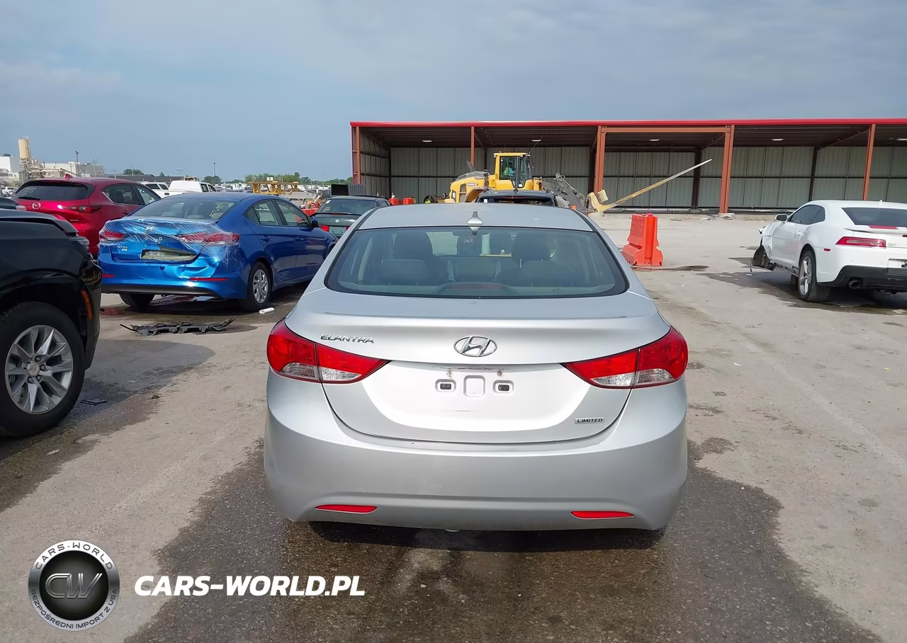 2013 Hyundai Elantra Limited VIN:KMHDH4AEXDU920742 - 16